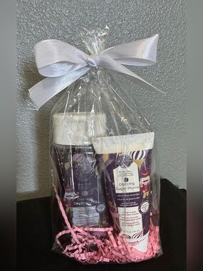 Scentsy “Dancing Sugar Plums” Bath & Body Set